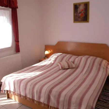 In 20672 Apartment